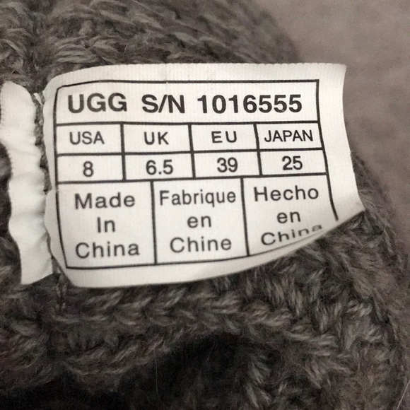 Knit UGGs Great condition. 🖤 - Picture 6 of 8